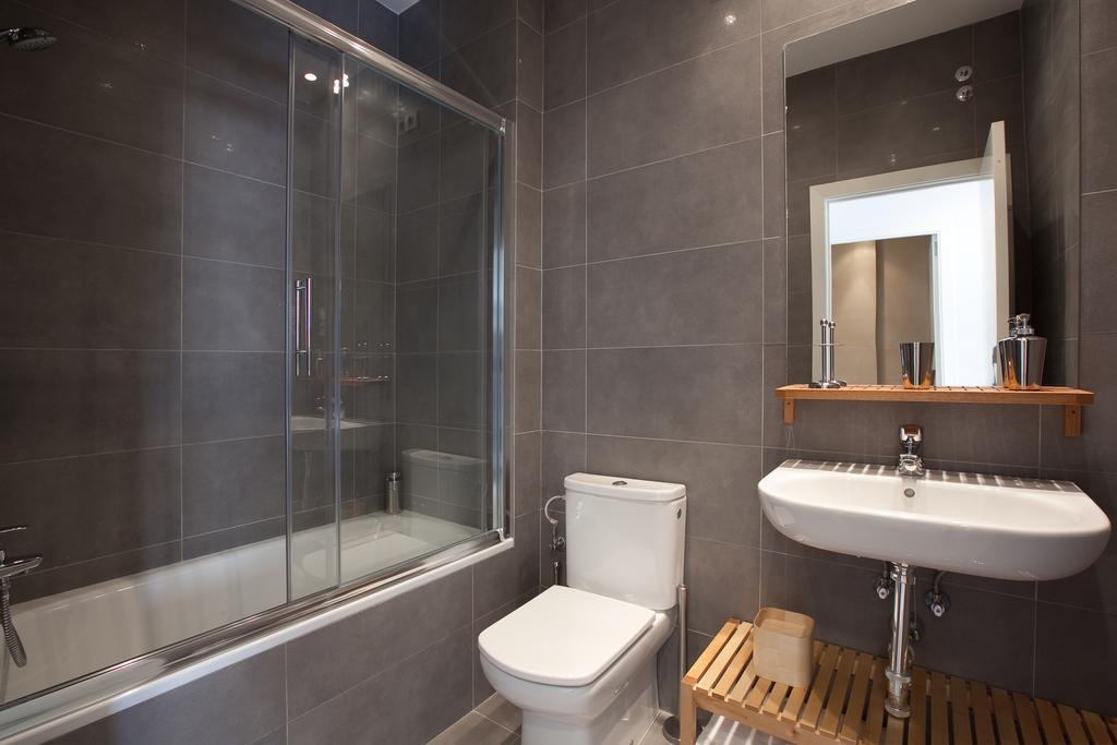 Ab Montjuic Apartment Barcelona Room photo